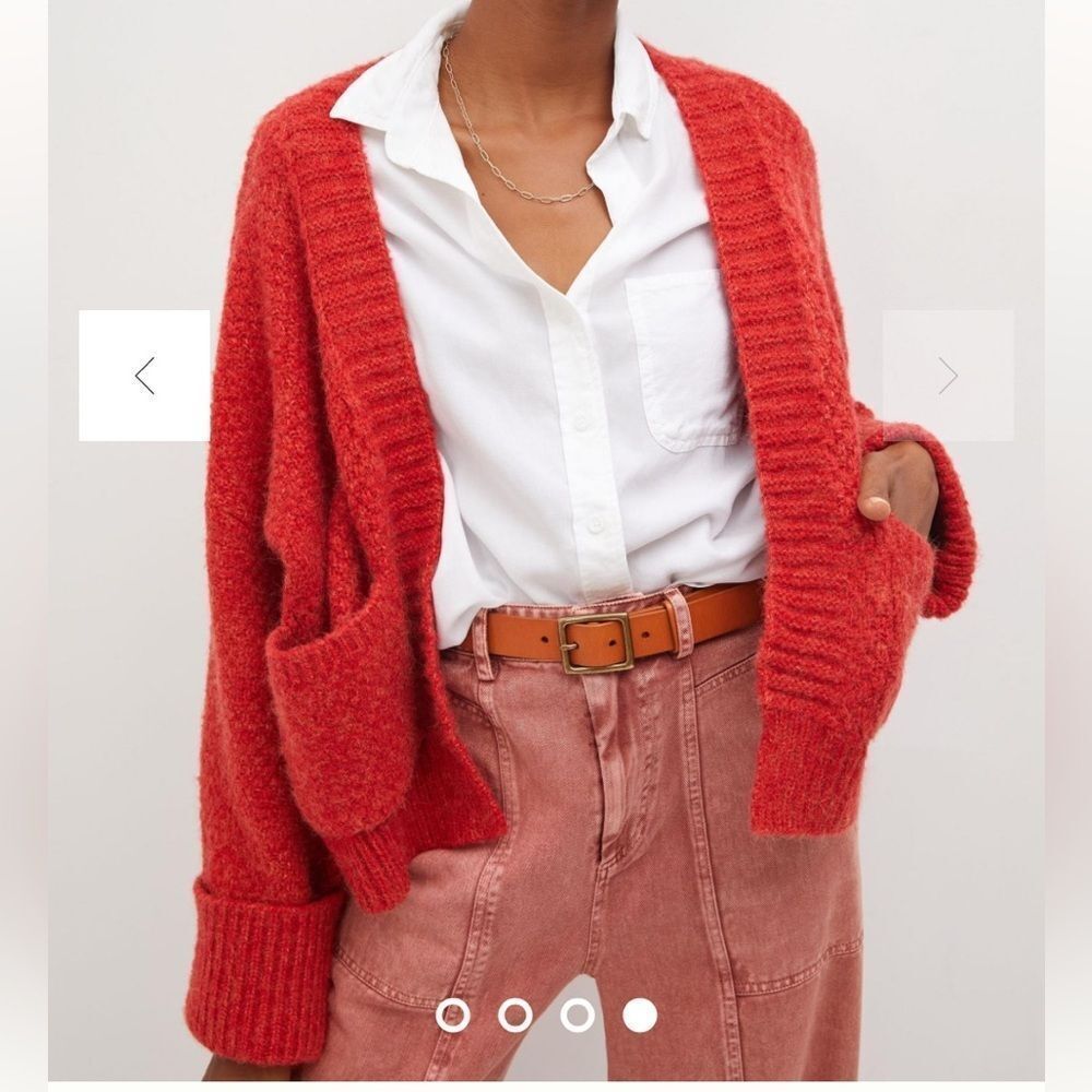 Oversized Cuffed Cardigan
By Anthropologie Size:
One Size - Picture 3 of 7
